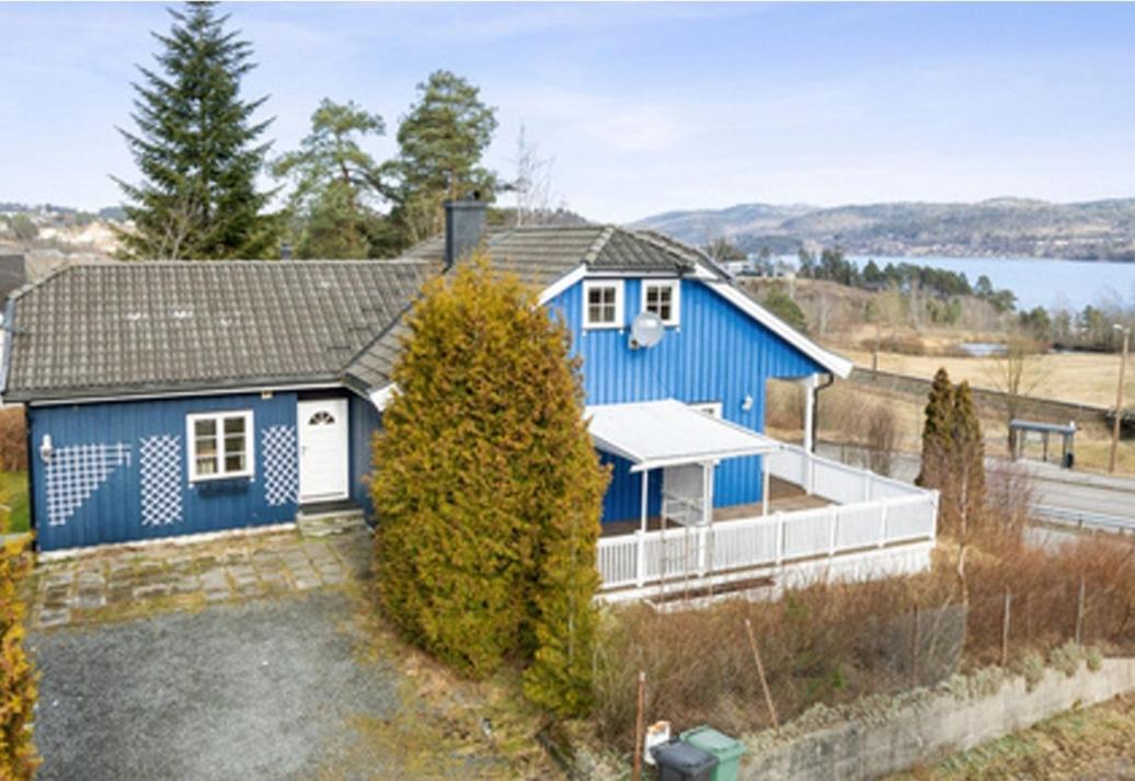 Blue House Brevik Porsgrunn Hotell Exteriör bild